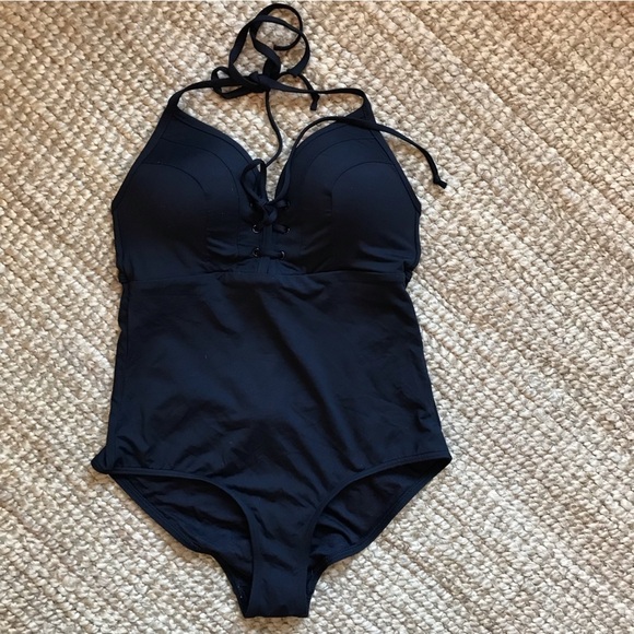 NIP tuck black one piece swim suit.  Size 6/8. - Picture 5 of 11